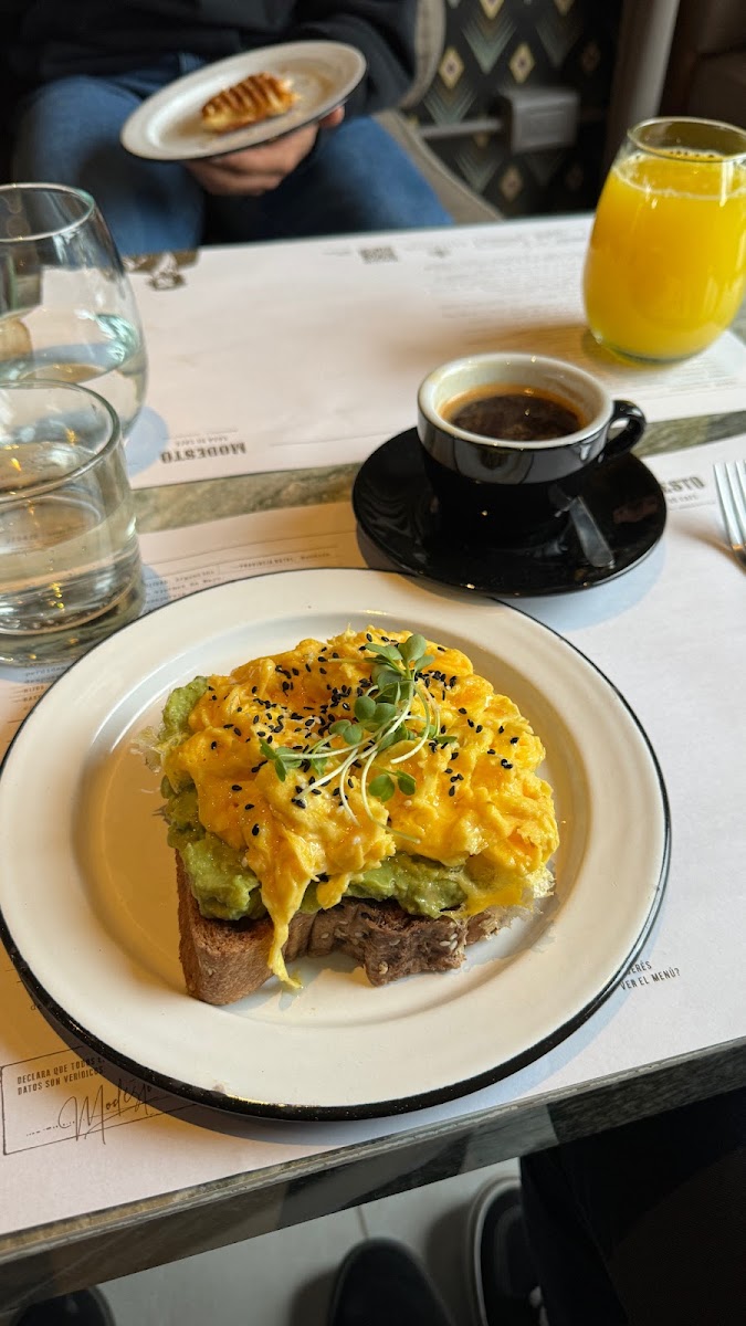 Modesto Alvear Casa De Café-9